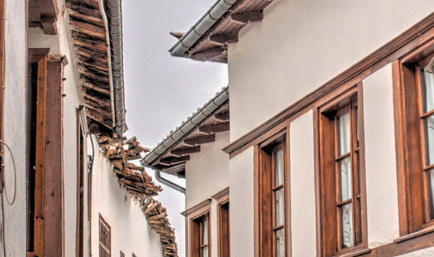 Ακίνητα σε ομηρία: Το ενεργειακό φίλτρο που παγώνει πωλήσεις, μεταβιβάσεις και ενοικιάσεις